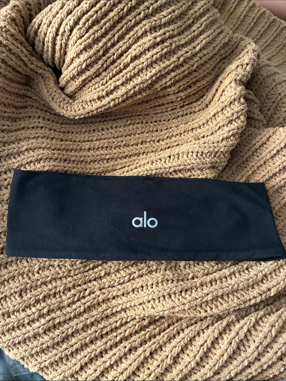 ALO Yoga Black Crewneck Sweater Accessory Display